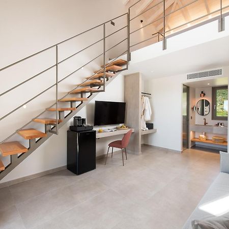 Reveli Suites Katelios Luaran gambar