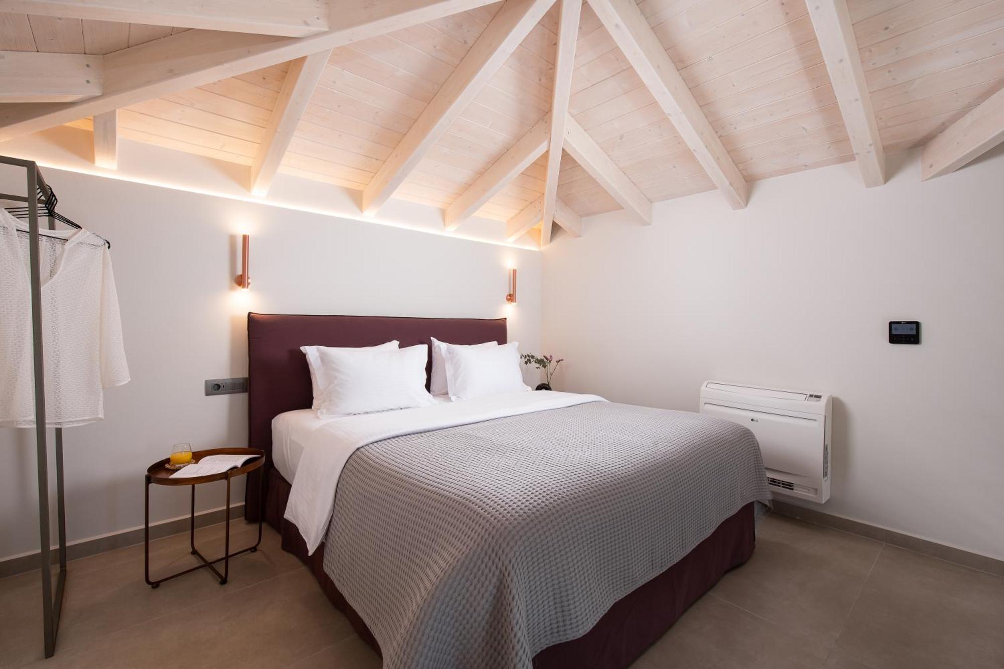 Reveli Suites Katelios Luaran gambar