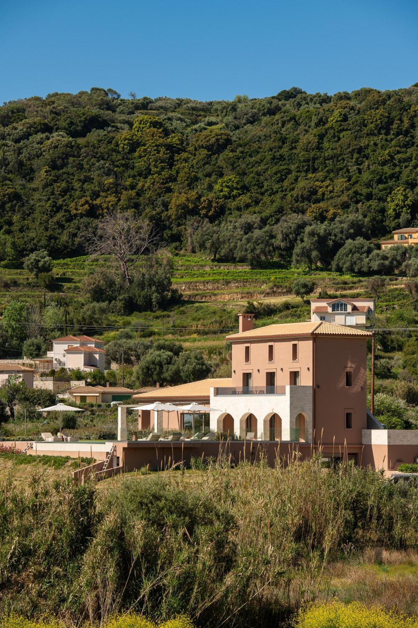Reveli Suites Katelios Luaran gambar
